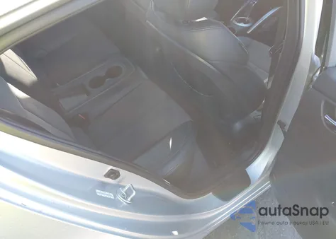 2015 Hyundai Veloster z USA, uszkodzony, nr VIN KMHTC6AD4FU221056